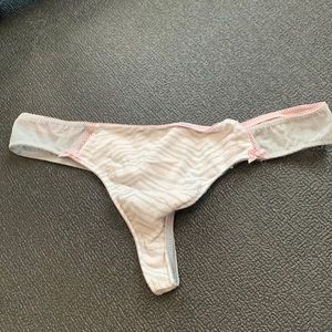 VS PINK Thong